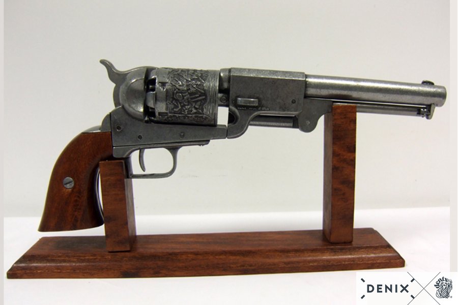 808b-denix-Wooden-stand-for-revolvers